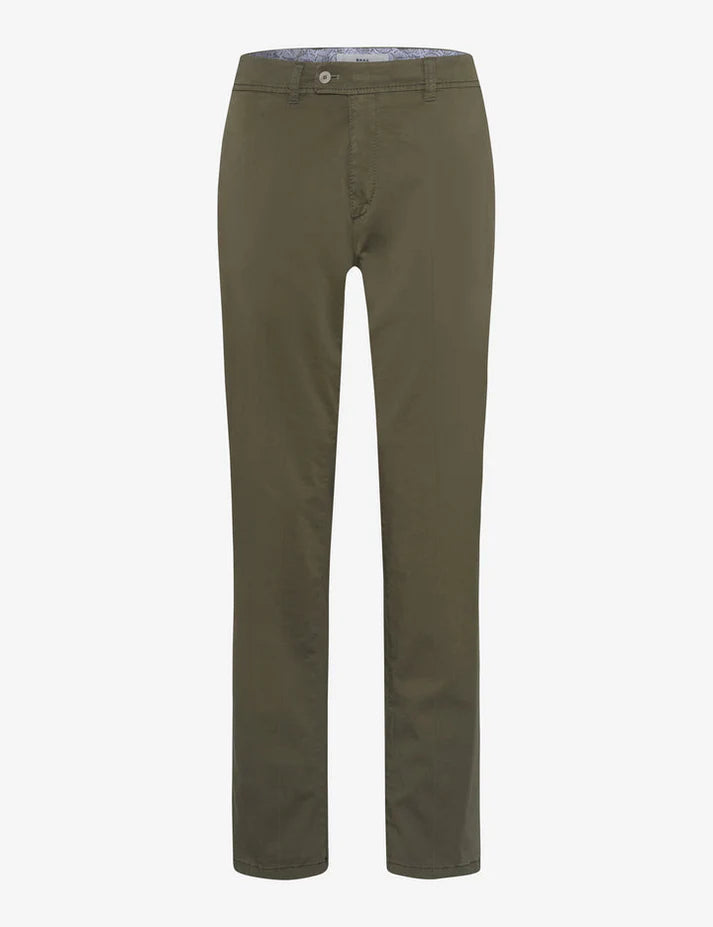 Hi Flex: Flat-Front Pants in Regular Fit