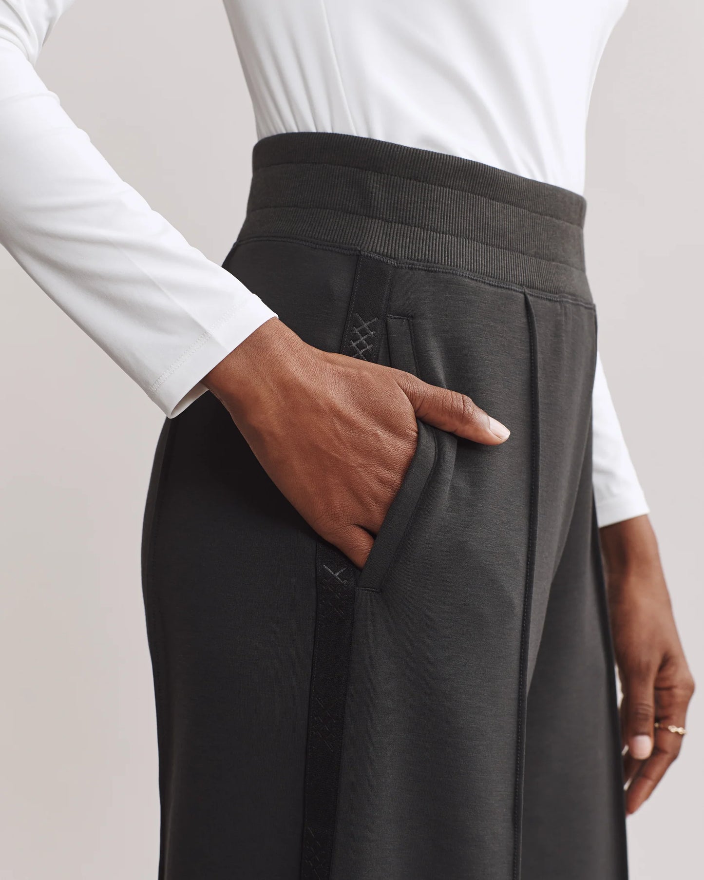 DreamGlow Trouser