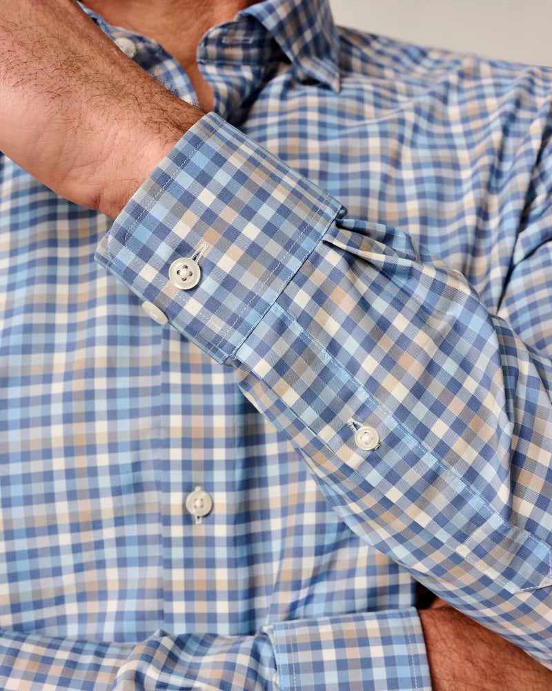 Olie Featherweight Performance Shirt