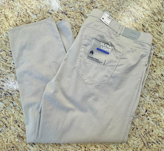 Cadiz Jeans in Ultra Light