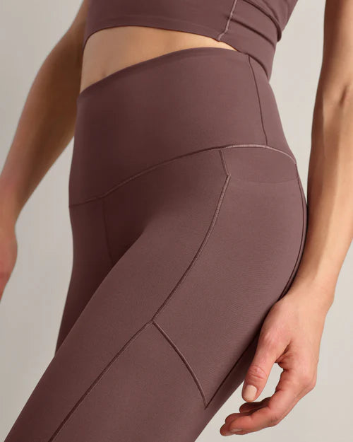 Revive 7/8 Pocket Legging