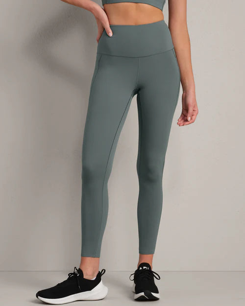 Revive 7/8 Pocket Legging