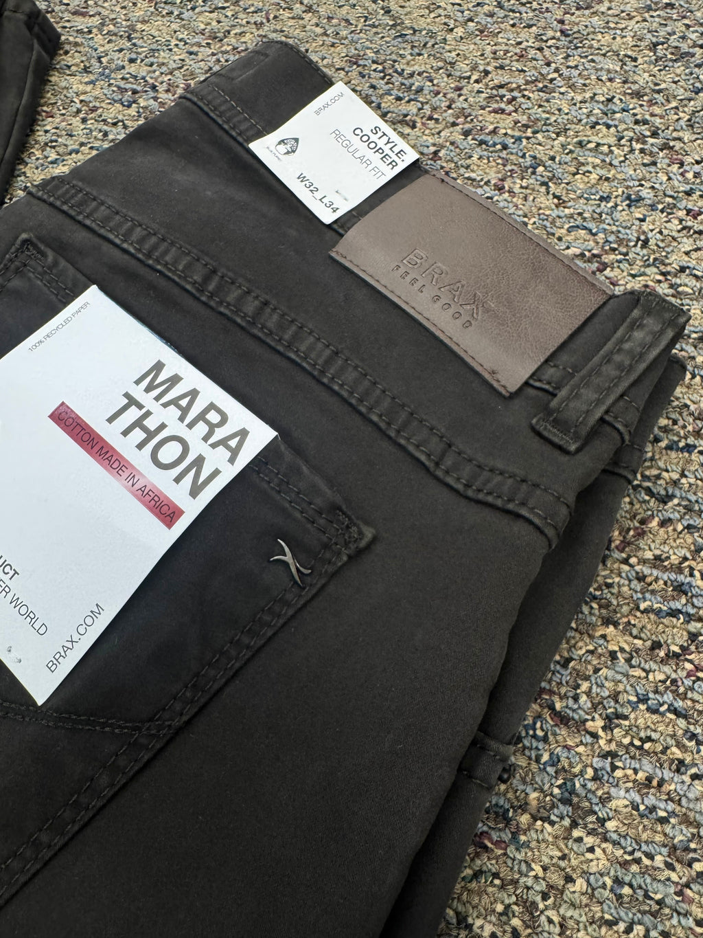 Marathon: Five-Pocket Pants in Regular Fit