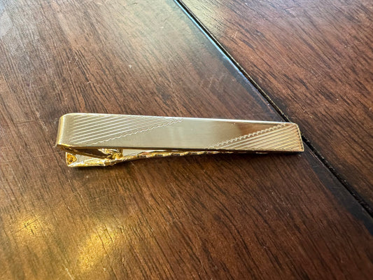 Slanted Lined Tie Bar