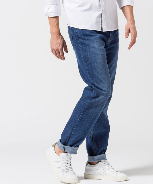 Masterpiece: Five-Pocket Jeans in Regular Fit