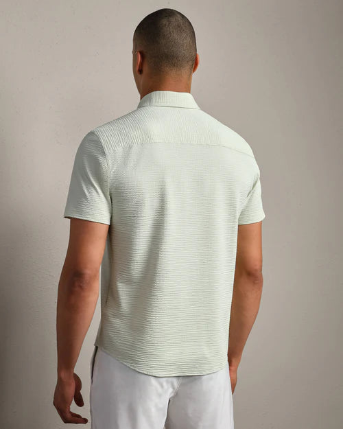 Commuter Seersucker Short Sleeve Button Down