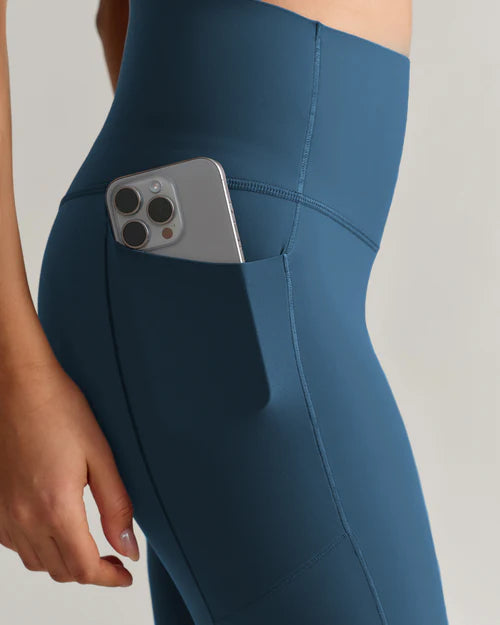 Defy Compression 7/8 Pocket Legging