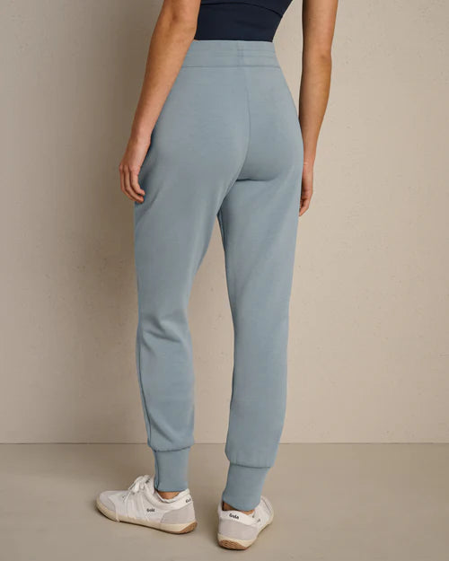 DreamGlow Tapered Pant