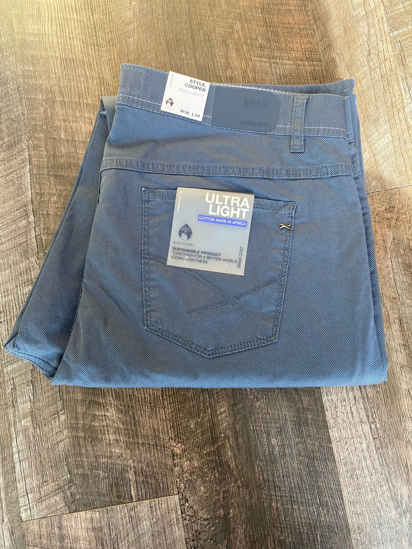 Cooper Jeans in Ultra Light