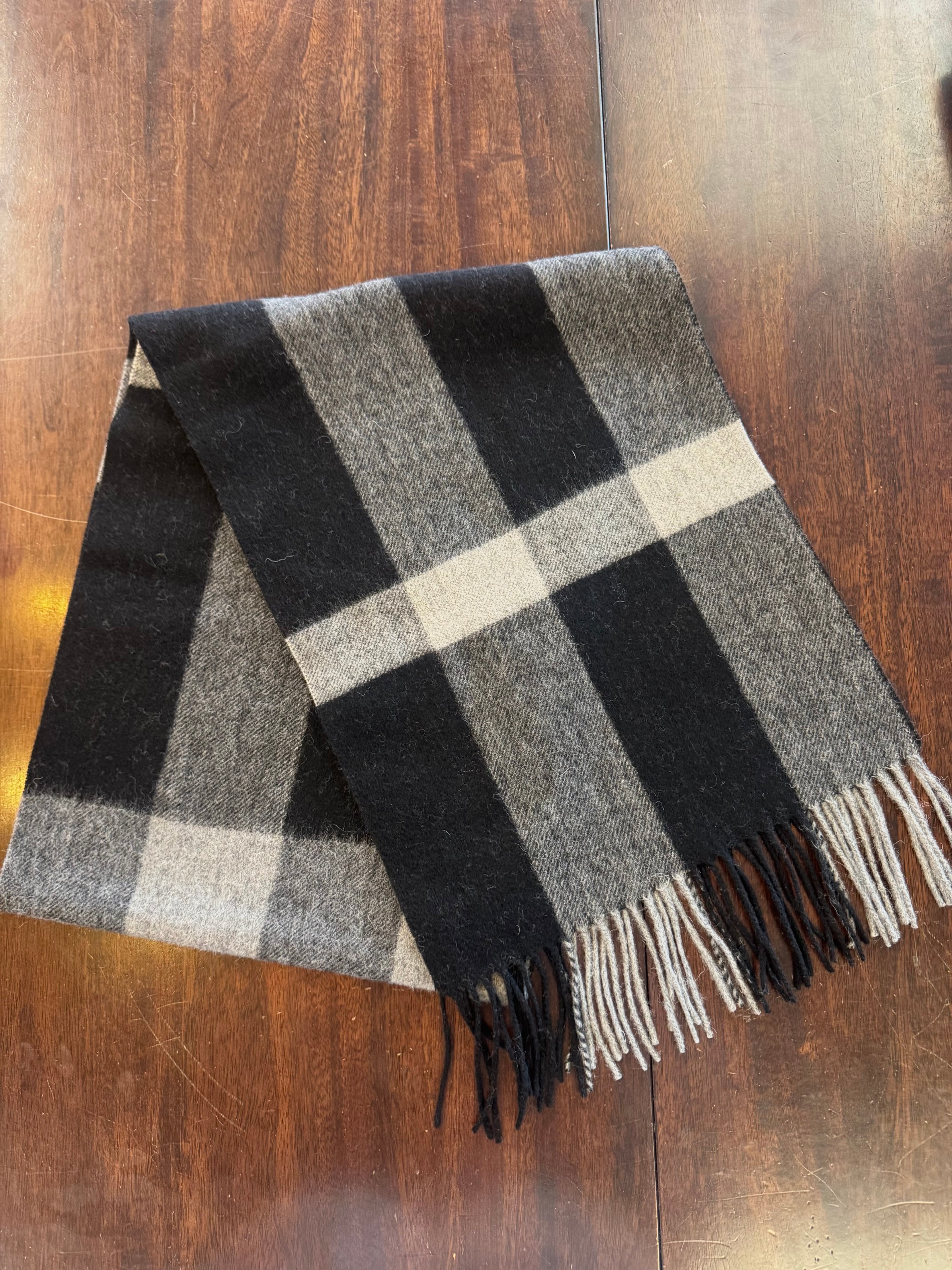 Douglas Anthony Merino Scarf