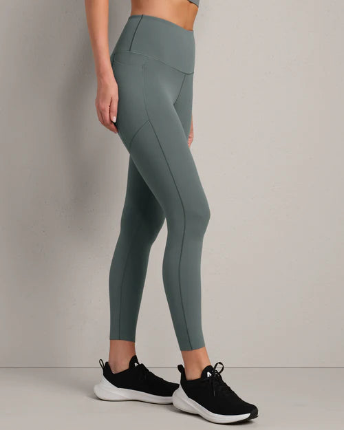 Revive 7/8 Pocket Legging