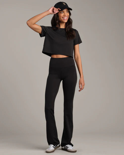 Revive Flare Legging
