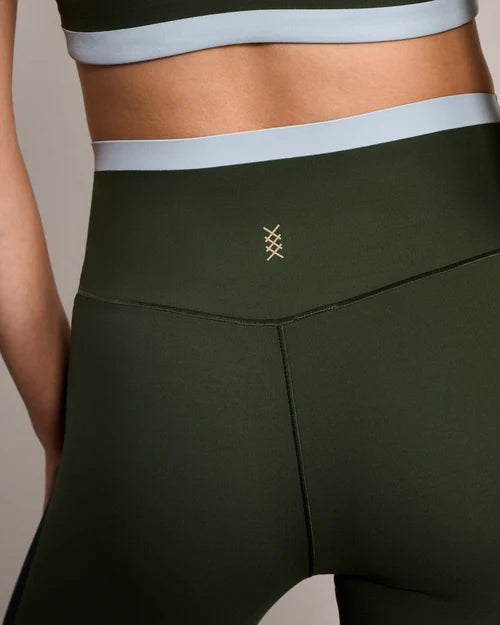 Revive Trio 7/8 Legging