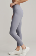 Revive 7/8 Legging