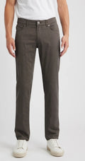 Chuck Jeans in Fusion Flex