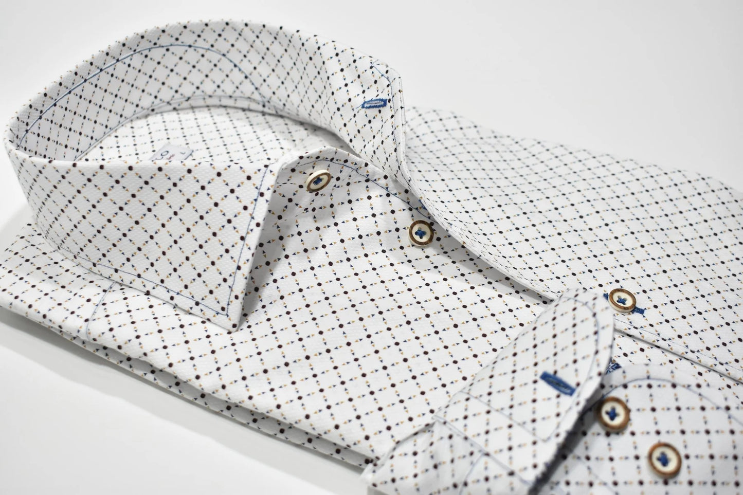 Roll Collar White Diamond Sport Shirt