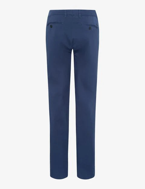 Hi Flex: Flat-Front Pants in Regular Fit