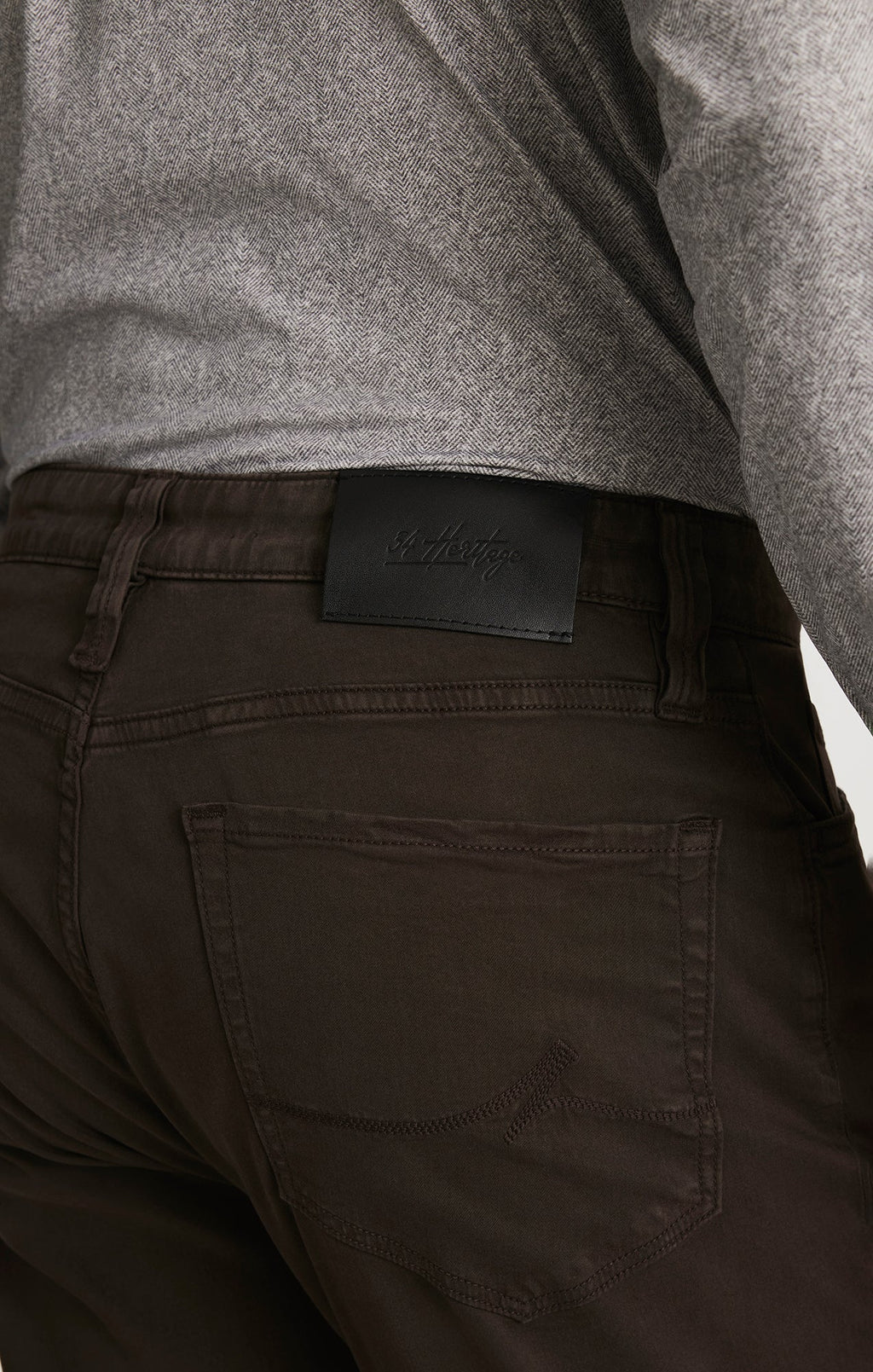 Charisma Relaxed Straight Pants in Brunette Twill