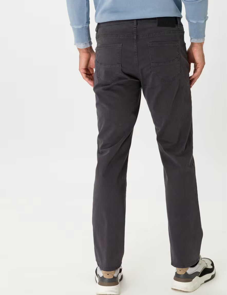 Marathon: Five-Pocket Pants in Straight Fit