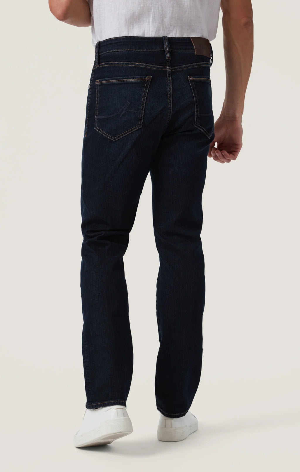 Charisma Relaxed Straight Jeans in Dark Comfort